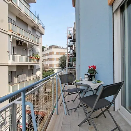 아파트 Modern House Near Trastevere